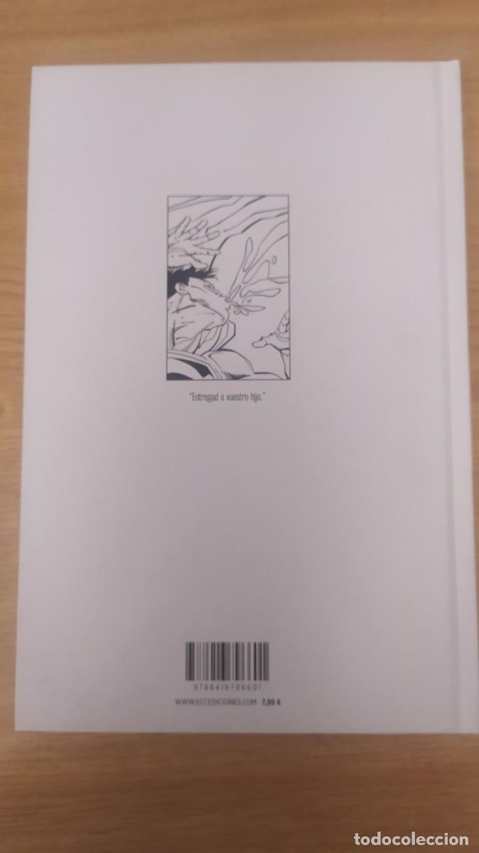 C&oacute;mics: Batman- Caballero oscuro III. La raza superior . Libro cuatro. DC. ECC Comics - Foto 2