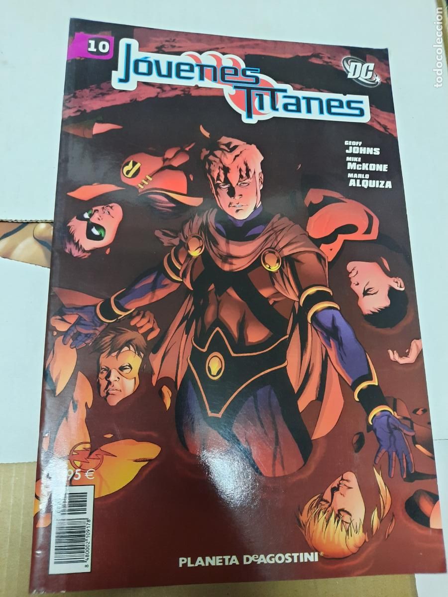 C&oacute;mics: J&Oacute;VENES TITANES N&ordm; 10 - ED. PLANETA - Foto 1