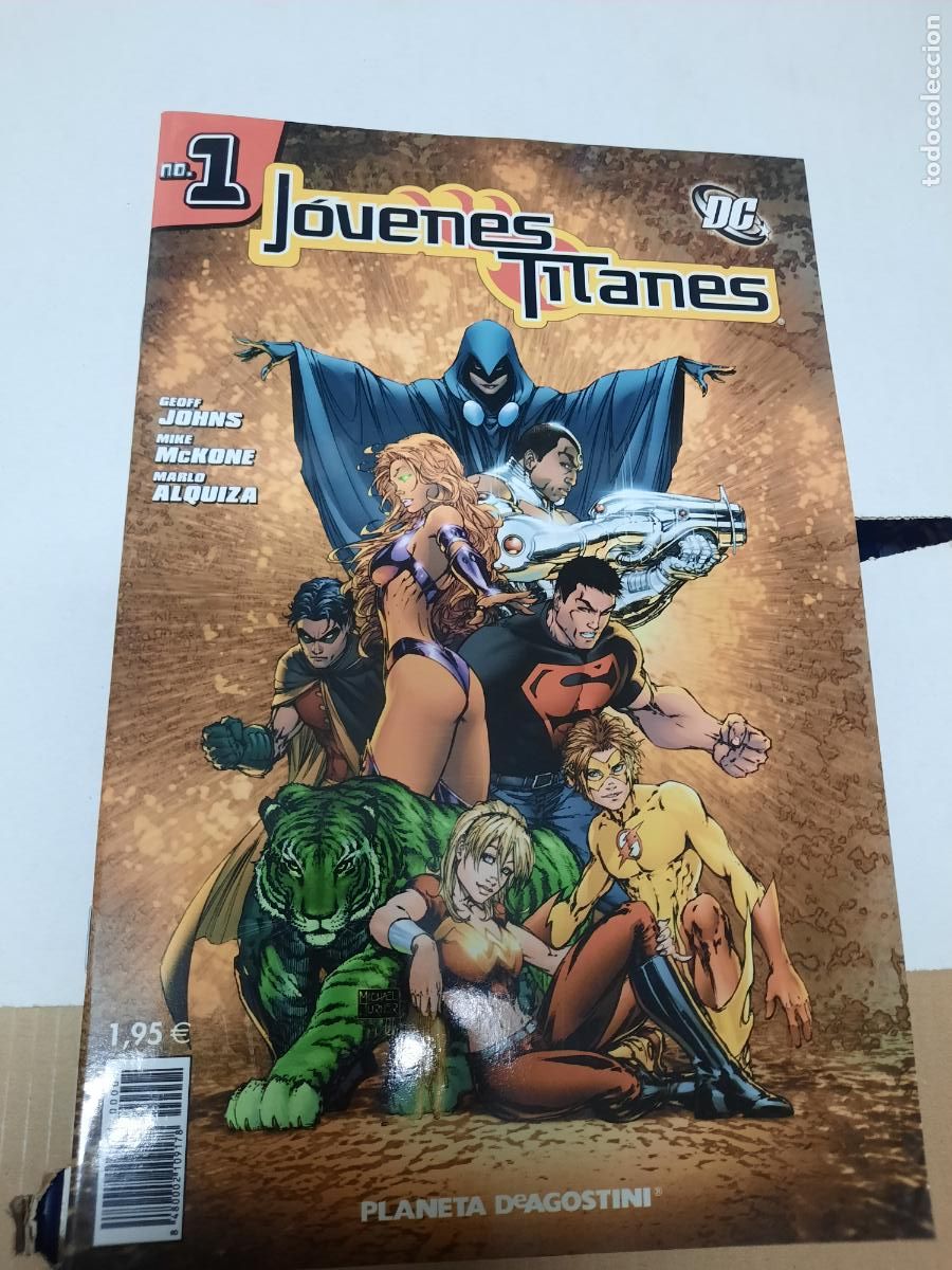 C&oacute;mics: J&Oacute;VENES TITANES N&ordm; 1 AL 4 - ED. PLANETA - Foto 1