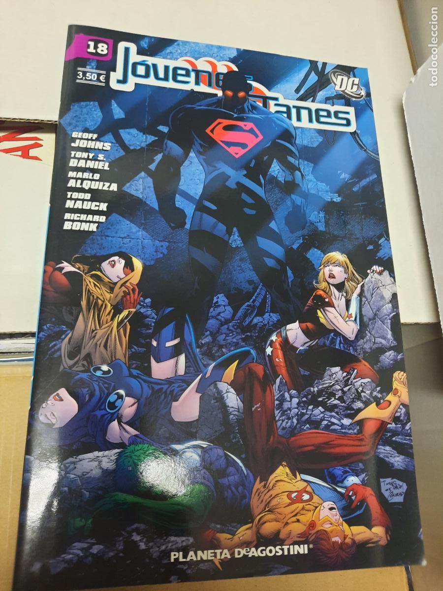 C&oacute;mics: J&Oacute;VENES TITANES N&ordm; 18 - ED. PLANETA - Foto 1