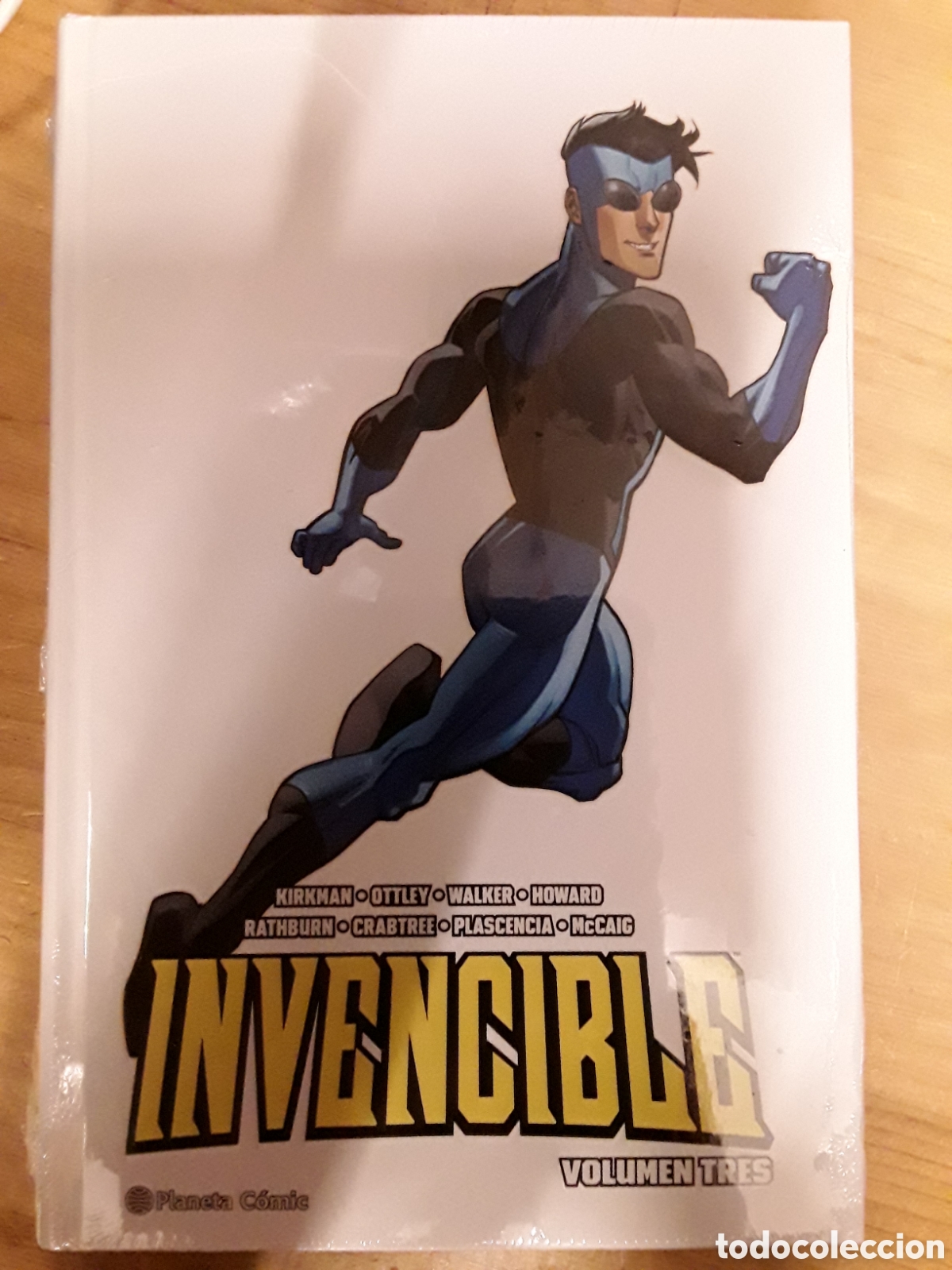 C&oacute;mics: Invencible 3 - Kirkman, Walker, Ottley, Crabtree - Planeta c&oacute;mics - Foto 1
