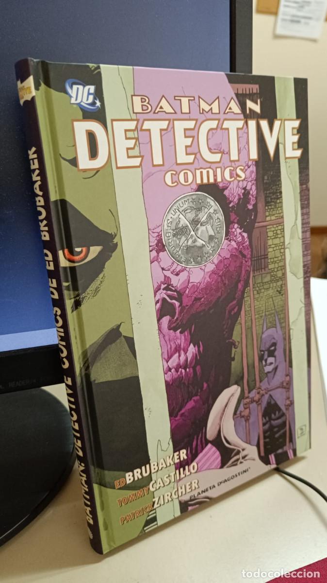 C&oacute;mics: Batman: Detective Comics &ndash; Ed Brubaker - Foto 1