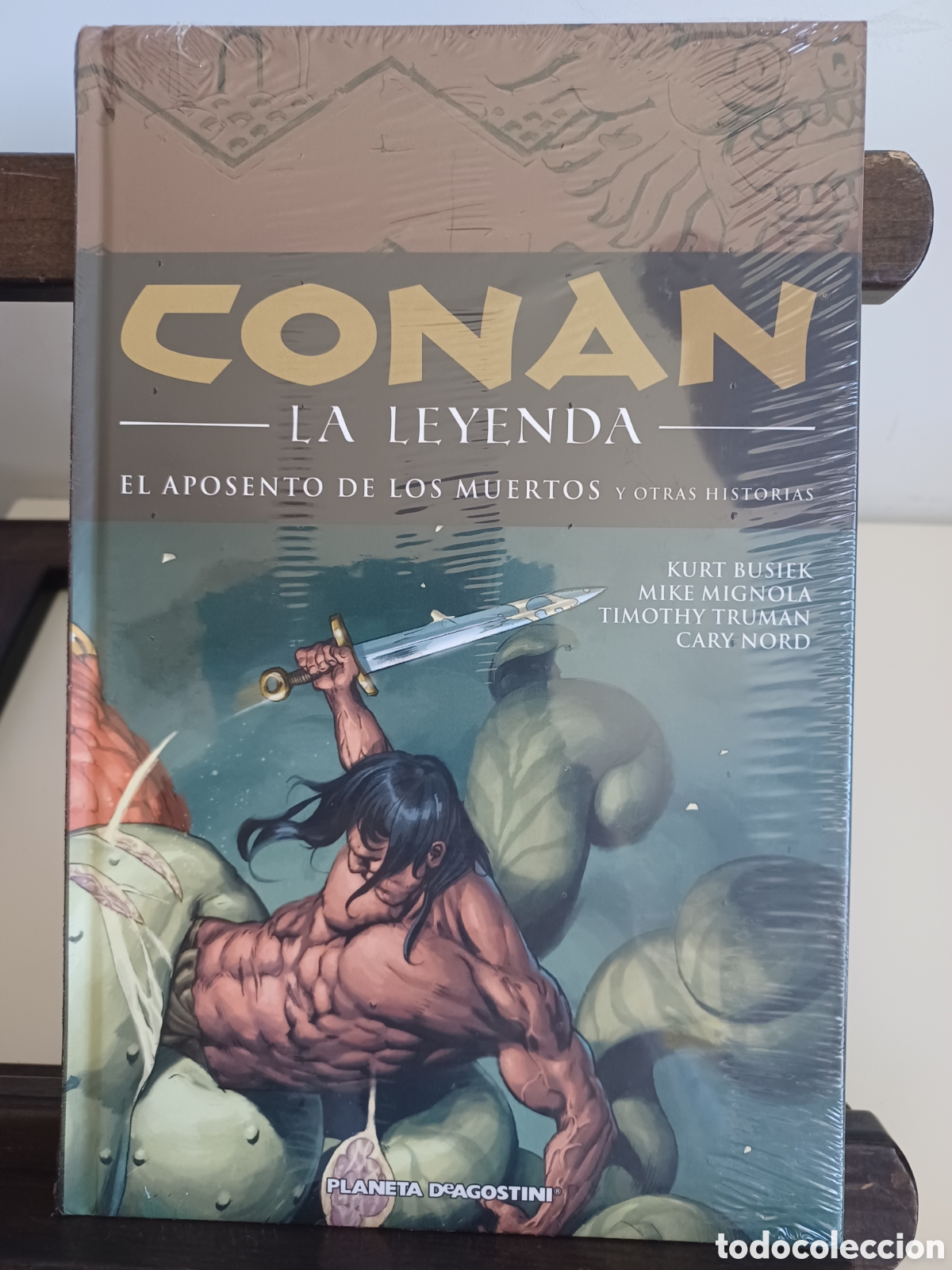 C&oacute;mics: Conan. La leyenda 4 El aposento de los muertos/ Planeta/ Descatalogado/ NUEVO A ESTRENAR