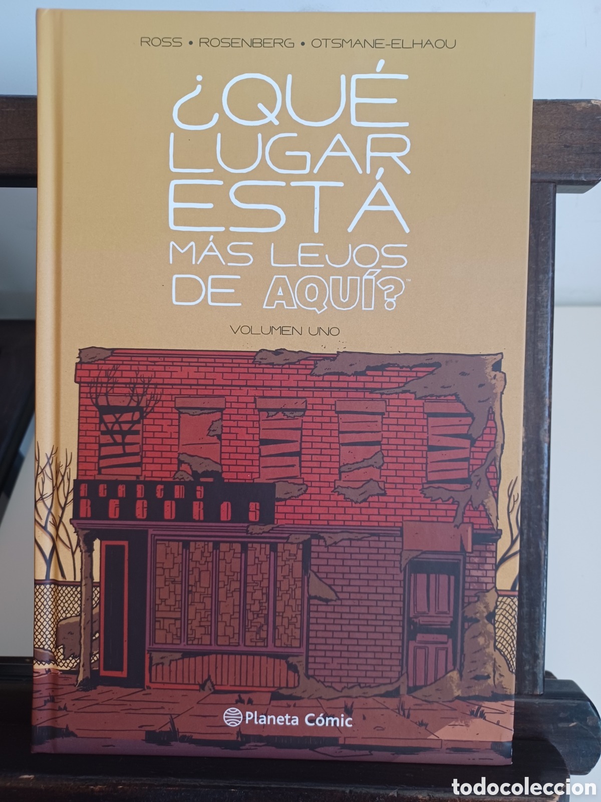 C&oacute;mics: Qu&eacute; lugar est&aacute; m&aacute;s lejos de aqu&iacute;?/ Planeta C&oacute;mic/ NUEVO A ESTRENAR