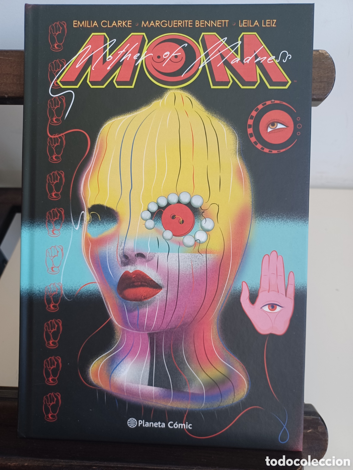 C&oacute;mics: Mom. Mother of Madness/ Emilia Clarke/ Planeta/ NUEVO A ESTRENAR