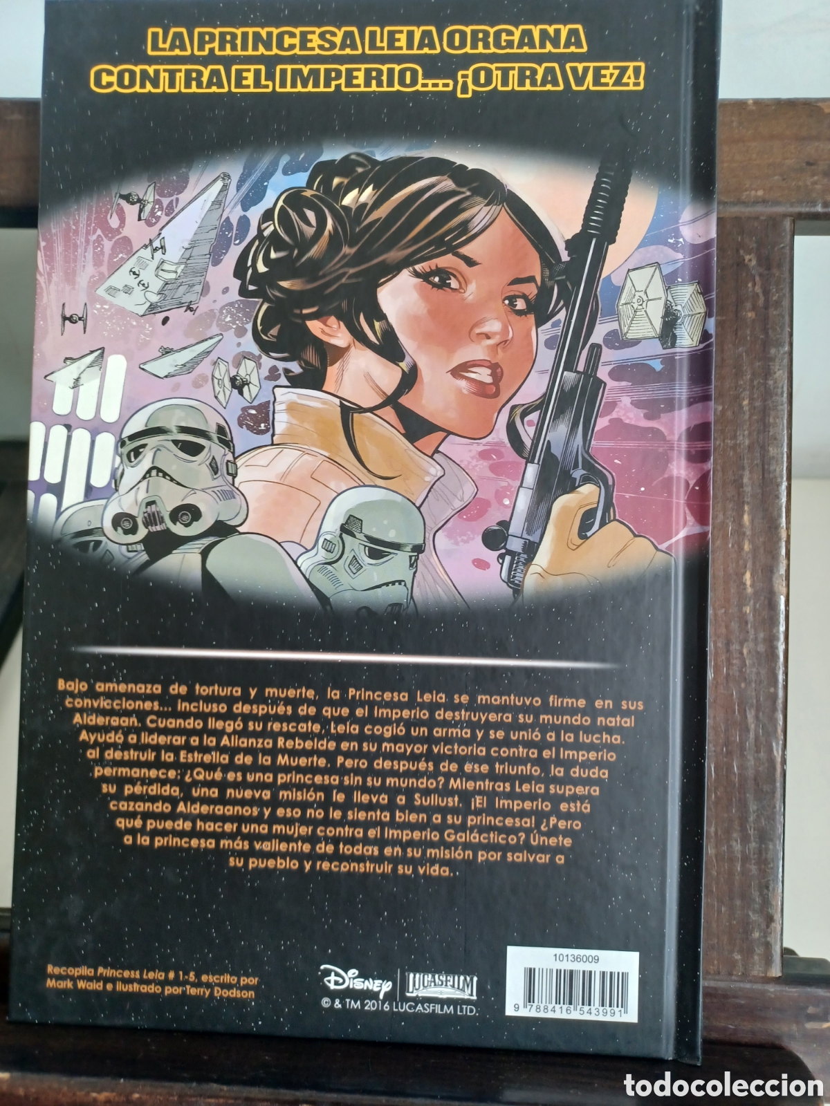 C&oacute;mics: Star Wars. Princesa Leia/ Planeta C&oacute;mic/ NUEVO A ESTRENAR - Foto 2