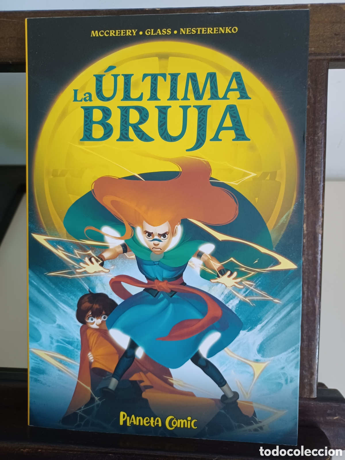 C&oacute;mics: La &uacute;ltima bruja/ Planeta Comic/ NUEVO A ESTRENAR