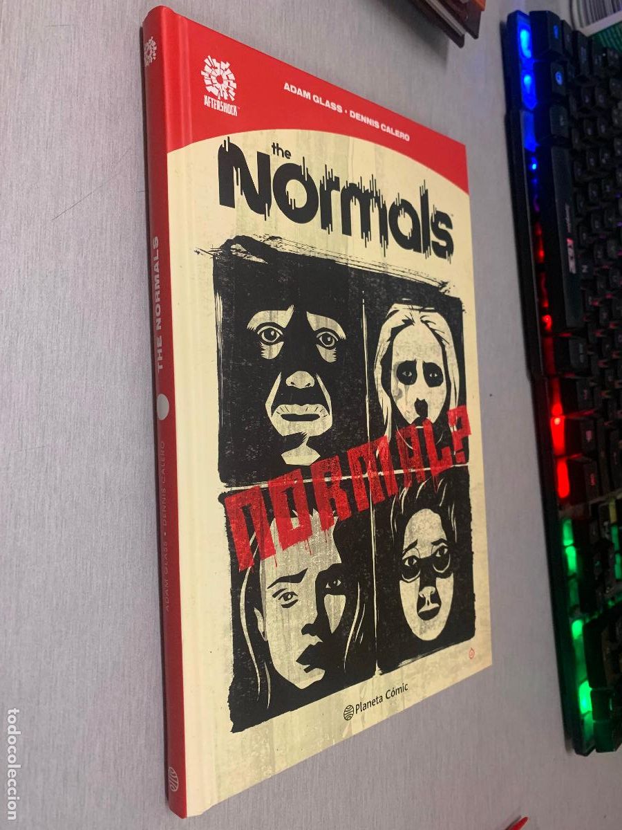 C&oacute;mics: THE NORMALS / ADAM GLASS - DENNIS CALERO / PLANETA C&Oacute;MIC 2025