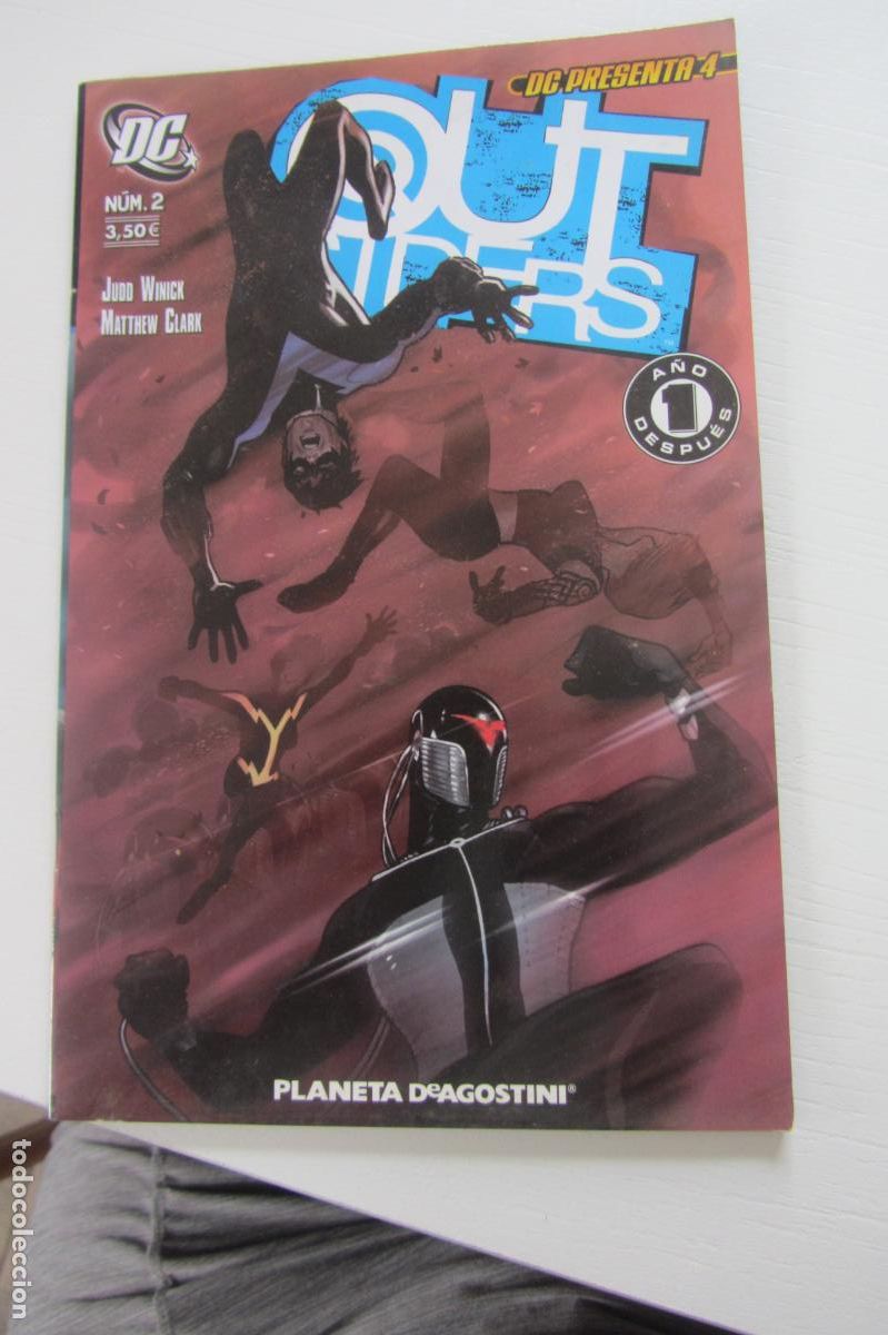 C&oacute;mics: DC PRESENTA N&ordm; 4 - OUTSIDERS N&ordm; 2 - GRAPA PLANETA BUEN ESTADO ARX56