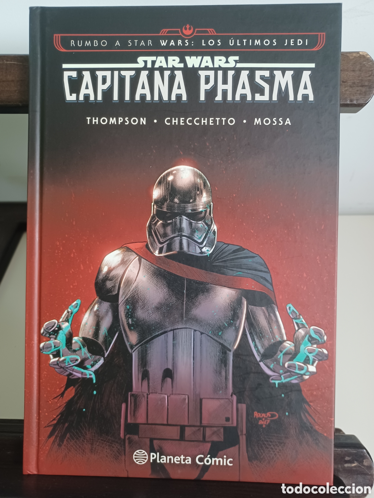 C&oacute;mics: Star Wars. Capitana Phasma/ Planeta C&oacute;mic/ NUEVO A ESTRENAR - Foto 1