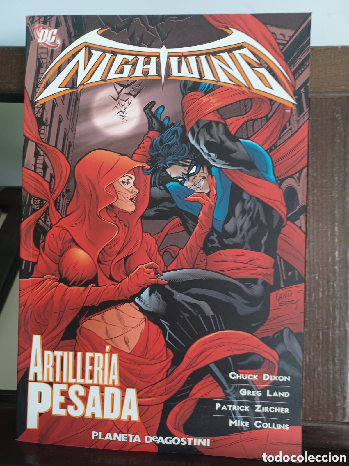 C&oacute;mics: Nightwing 6 Artiller&iacute;a pesada/ DC Planeta DeAgostini/ Descatalogado