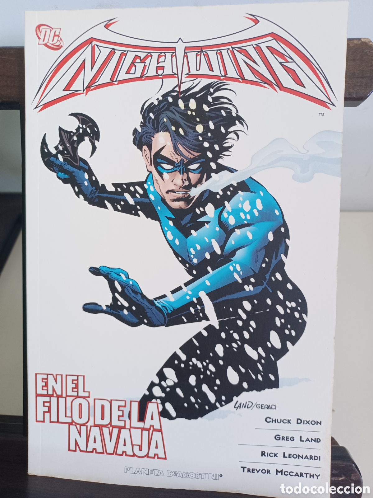 C&oacute;mics: Nightwing 7 En el filo de la navaja/ Planeta DeAgostini/ Descatalogado