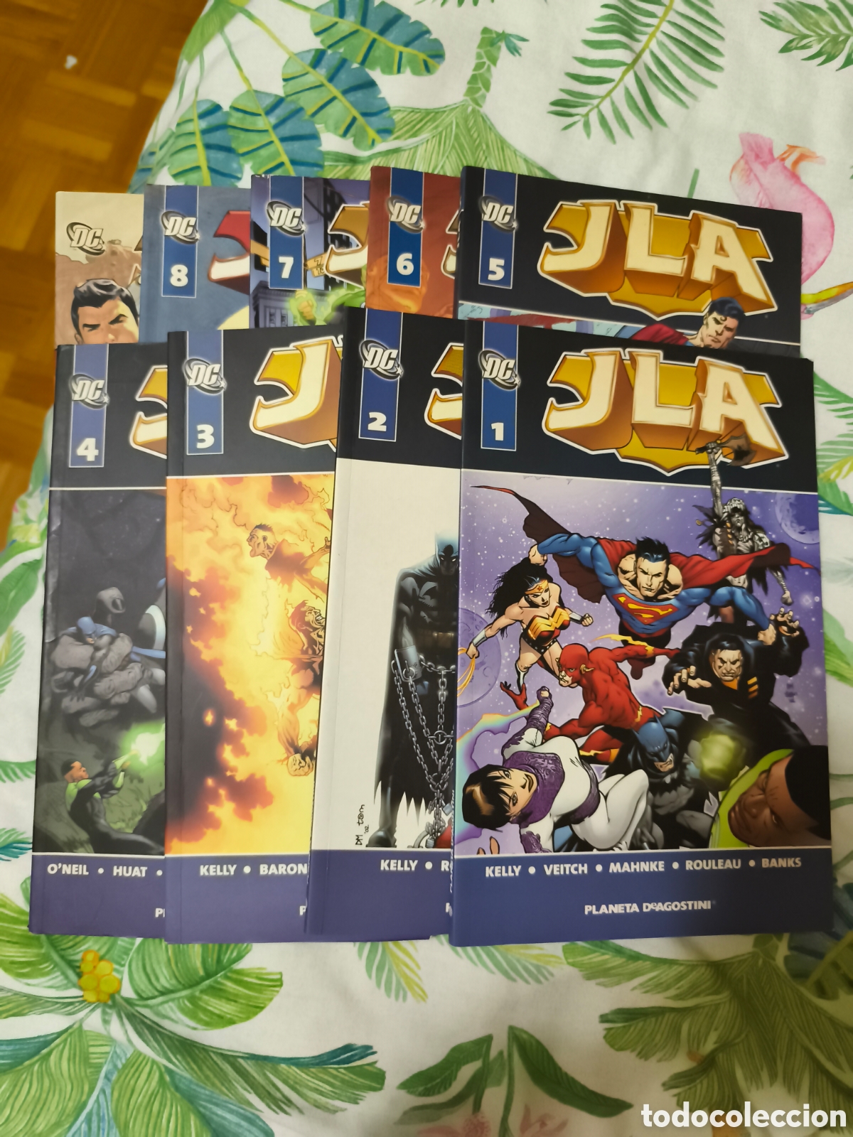 C&oacute;mics: Jla kelly johns byrne busiek