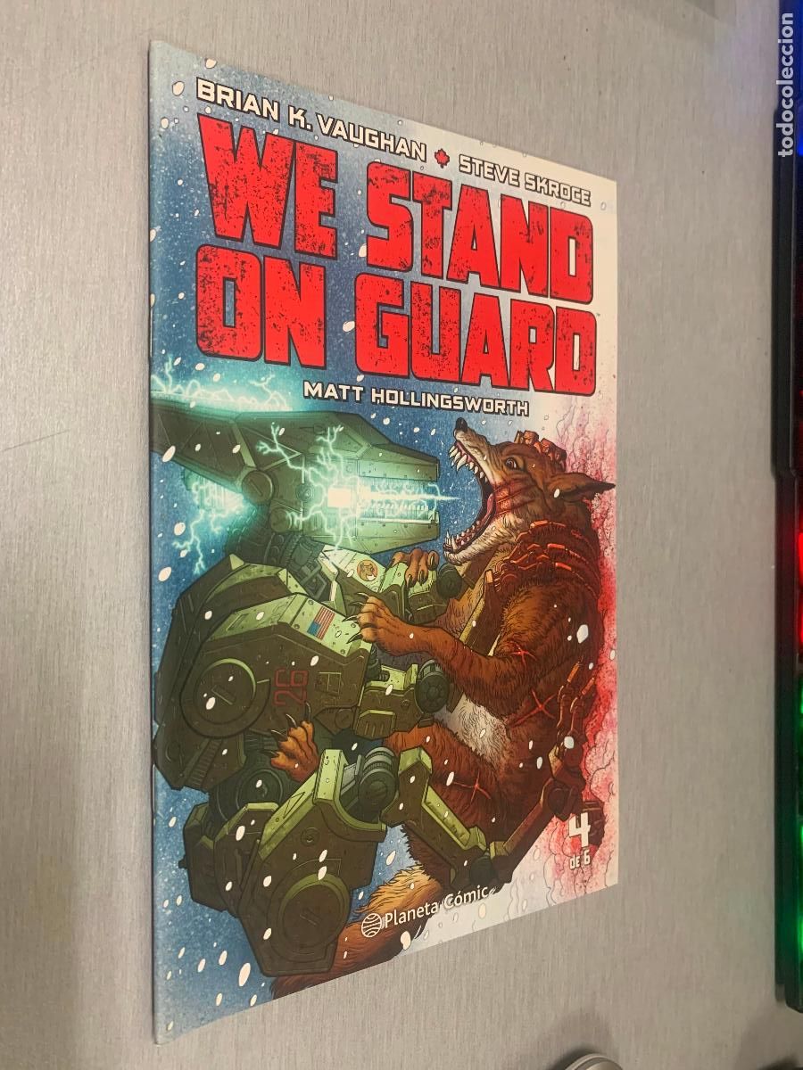 C&oacute;mics: WE STAND ON GUARD N&ordm; 4 / MATT HOLLINGS WORTH, BRIAN K. VAUGHAN, STEVE SKROCE / PLANETA