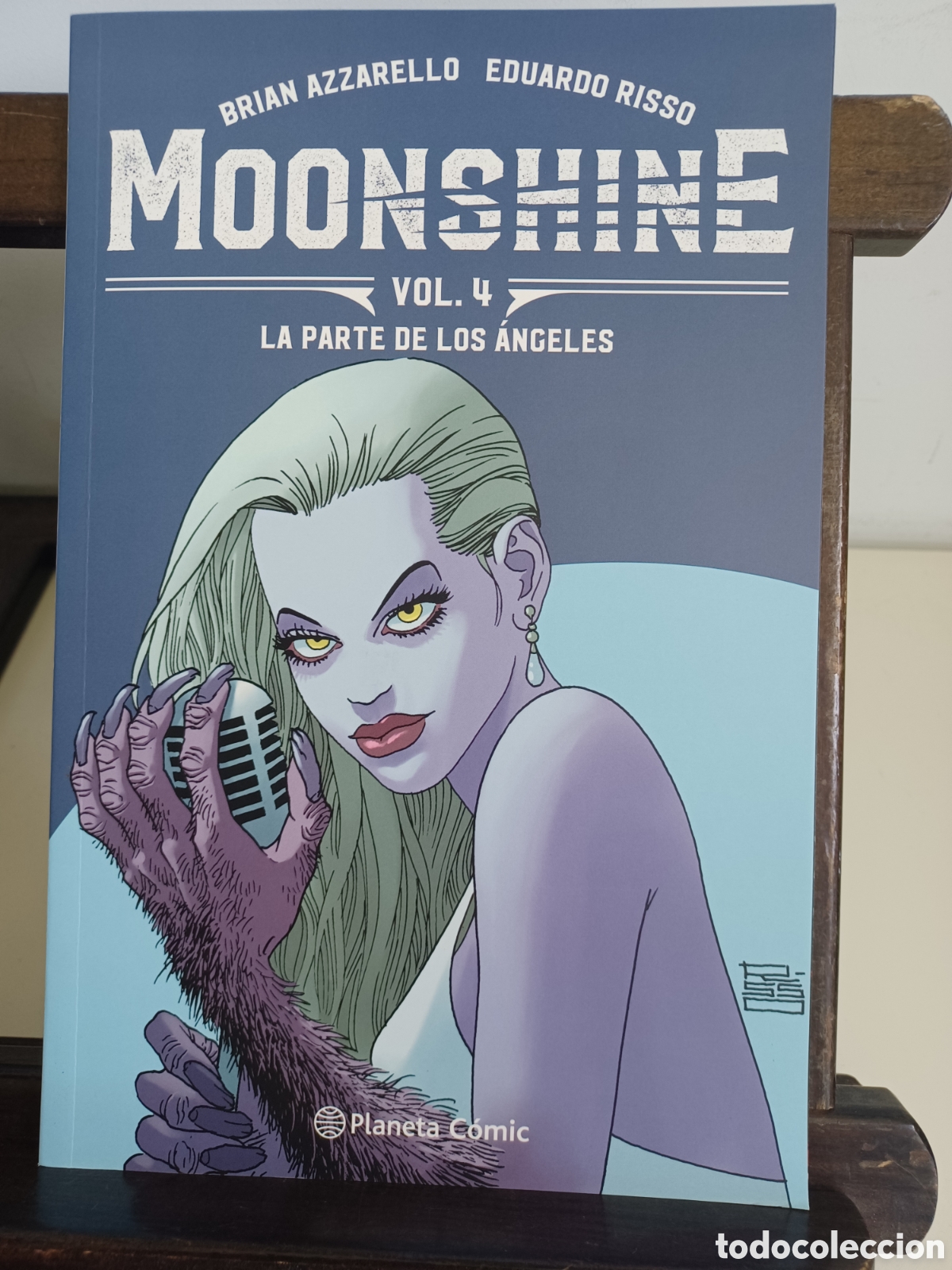 C&oacute;mics: Moonshine 4. La parte de los &aacute;ngeles/ Azzarello & Risso/ Planeta C&oacute;mic/ NUEVO A ESTRENAR