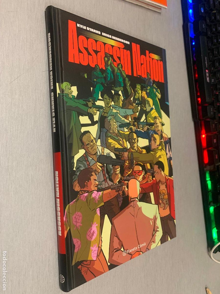 C&oacute;mics: ASSASSIN NATION / KYLE STARKS, &Eacute;RICA HENDERSON / PLANETA C&Oacute;MIC