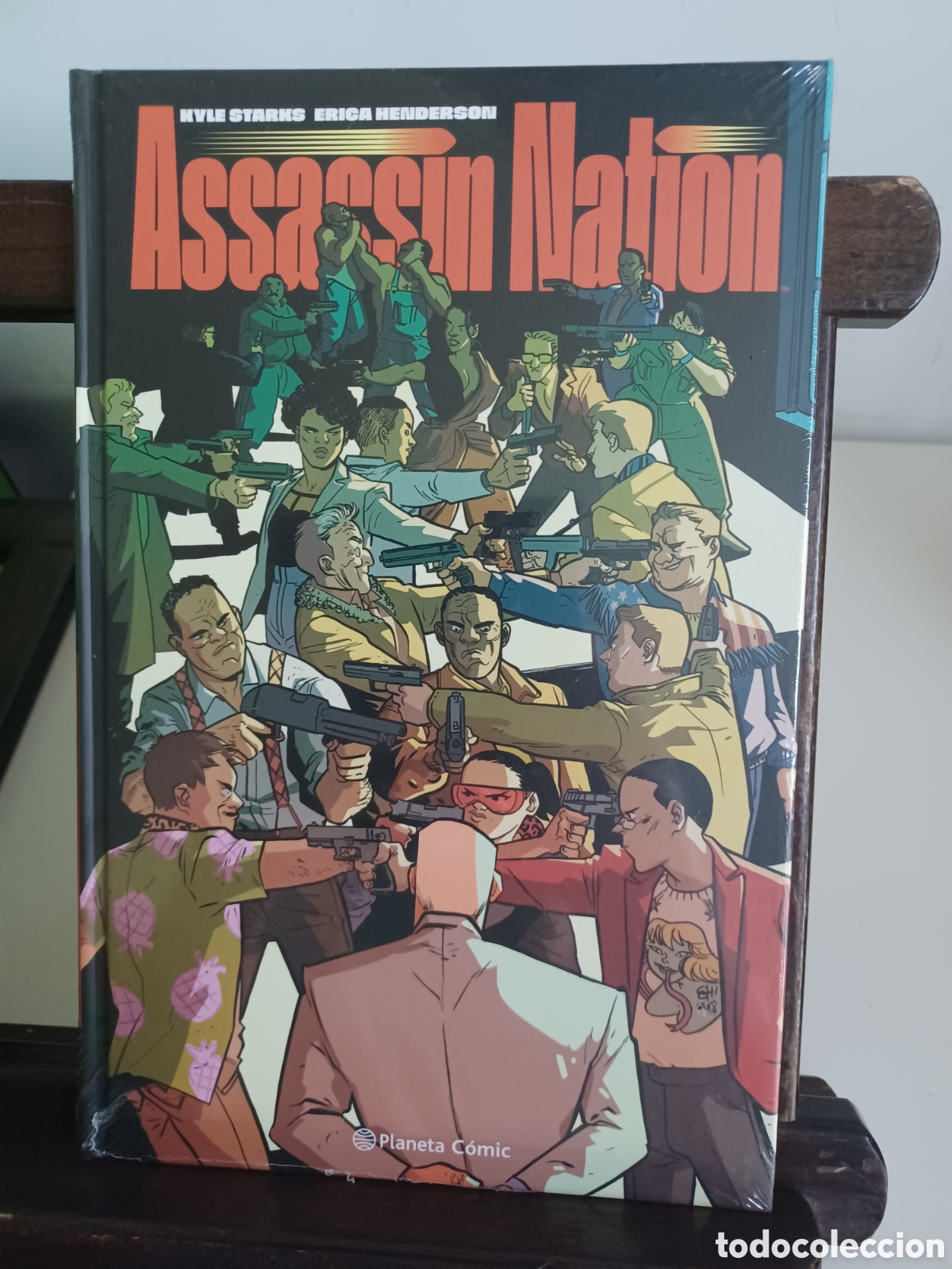 C&oacute;mics: Assassin Nation/ Planeta C&oacute;mic/ NUEVO PRECINTADO