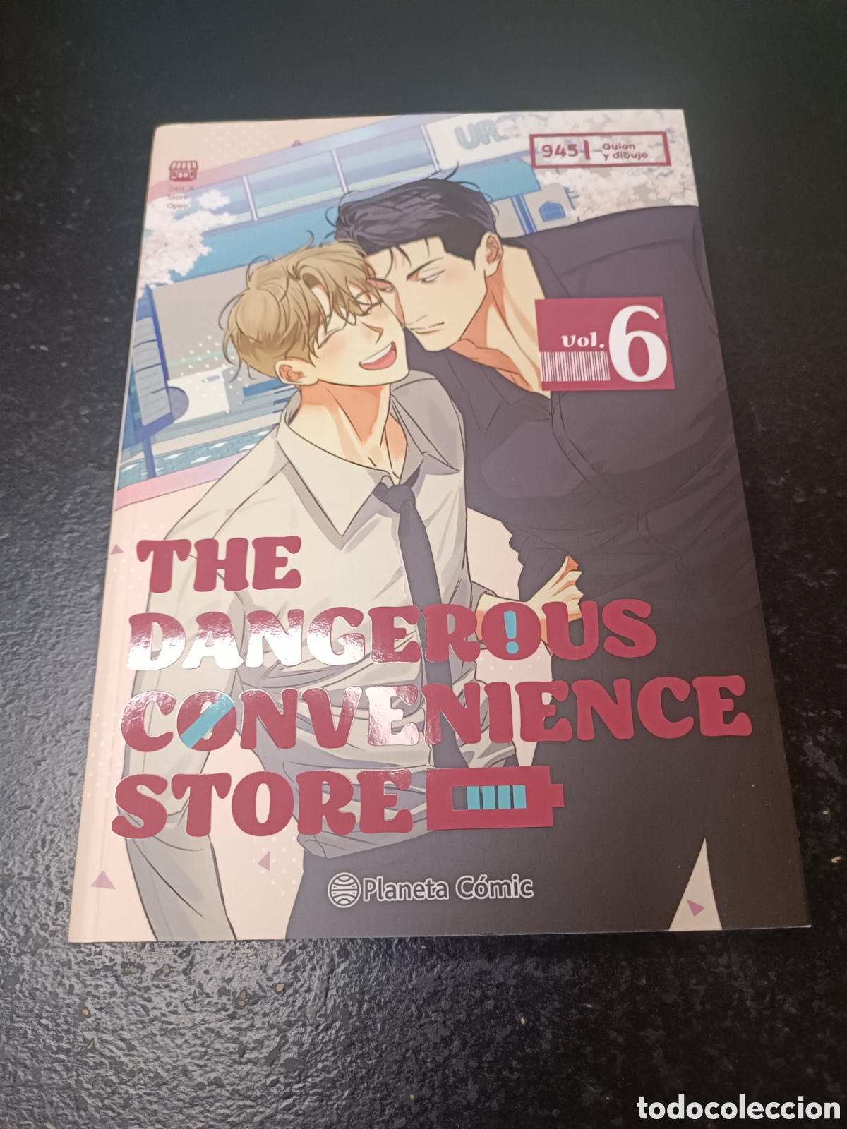 C&oacute;mics: The Dangerous Convenience Store n&ordm; 06 planeta c&oacute;mic manga 2026