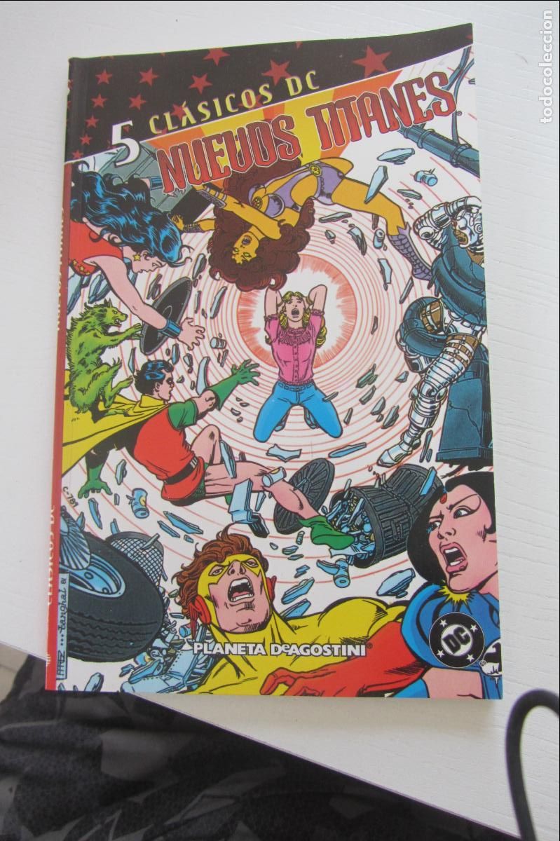 C&oacute;mics: CLASICOS DC - NUEVOS TITANES - N&ordm; 5 - PLANETA - ARX132