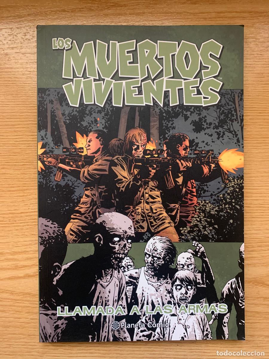 C&oacute;mics: Los Muertos Vivientes n&ordm; 26: Llamada a Las Armas - Impecable