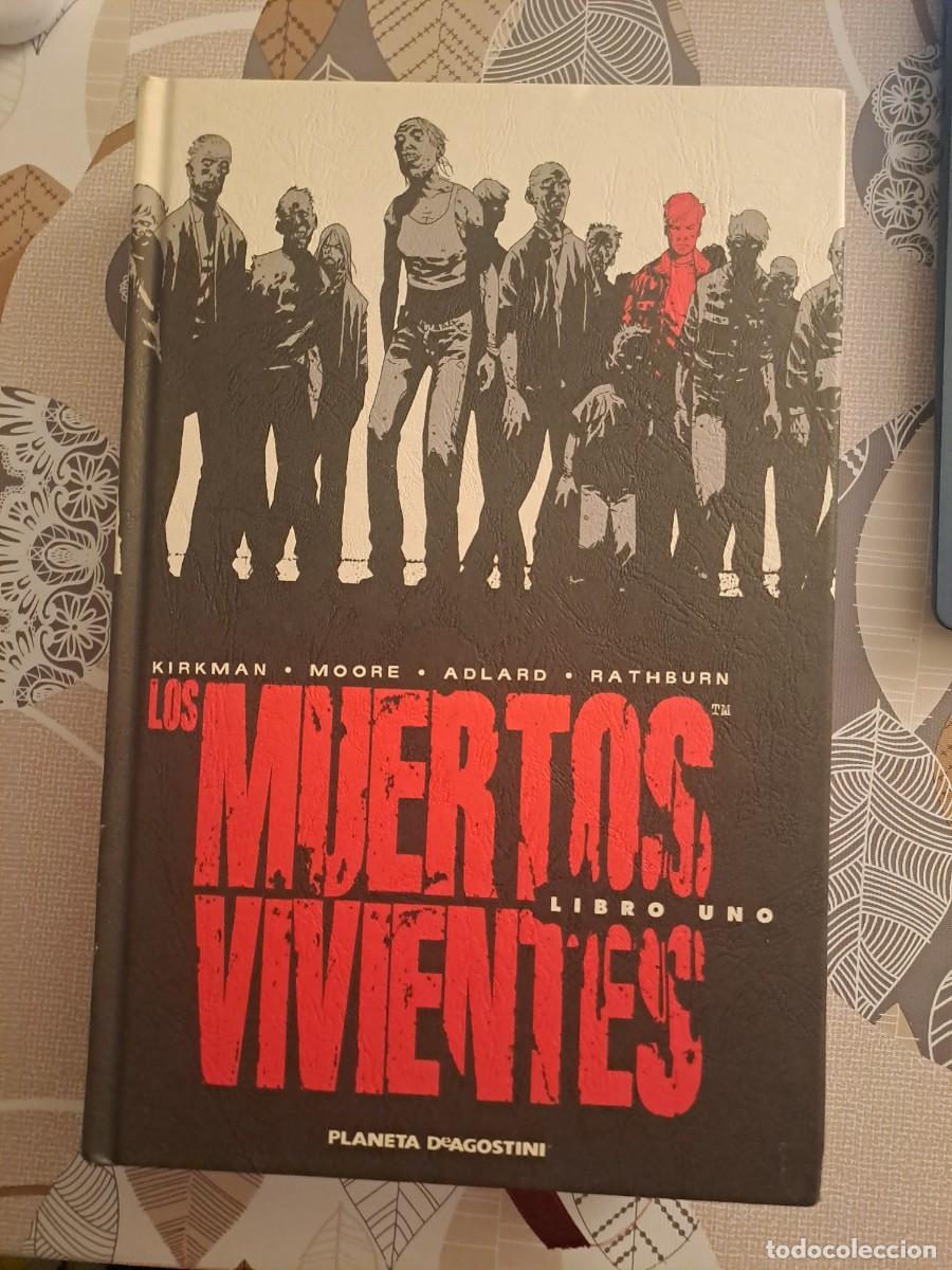 C&oacute;mics: Los muertos vivientes libro uno, Planeta en muy buen estado
