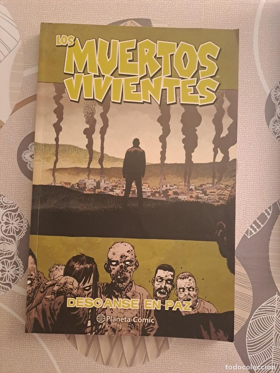 C&oacute;mics: Los muertos vivientes 32, descanse en paz, Planeta en muy buen estado