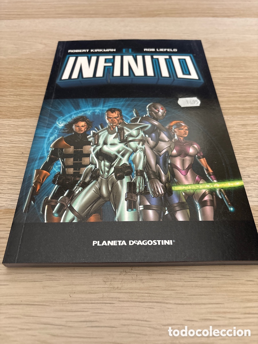 C&oacute;mics: Infinito robert Kirkman