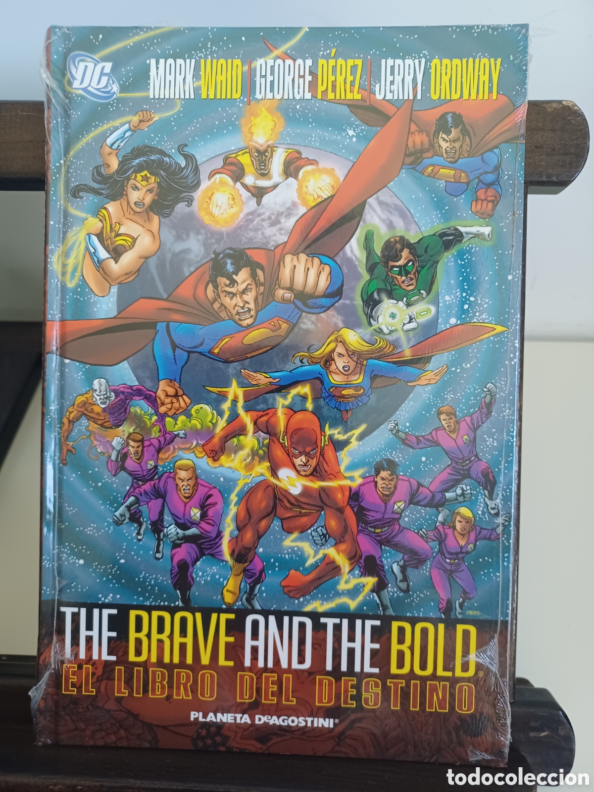 C&oacute;mics: The brave and the bold 2 El libro del destino/ NUEVO PRECINTADO
