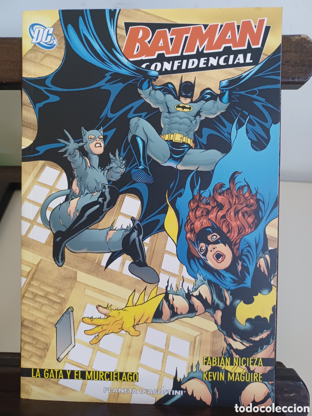 C&oacute;mics: Batman confidencial 4 La gata y el murci&eacute;lago/ Planeta DeAgostini/ NUEVO A ESTRENAR
