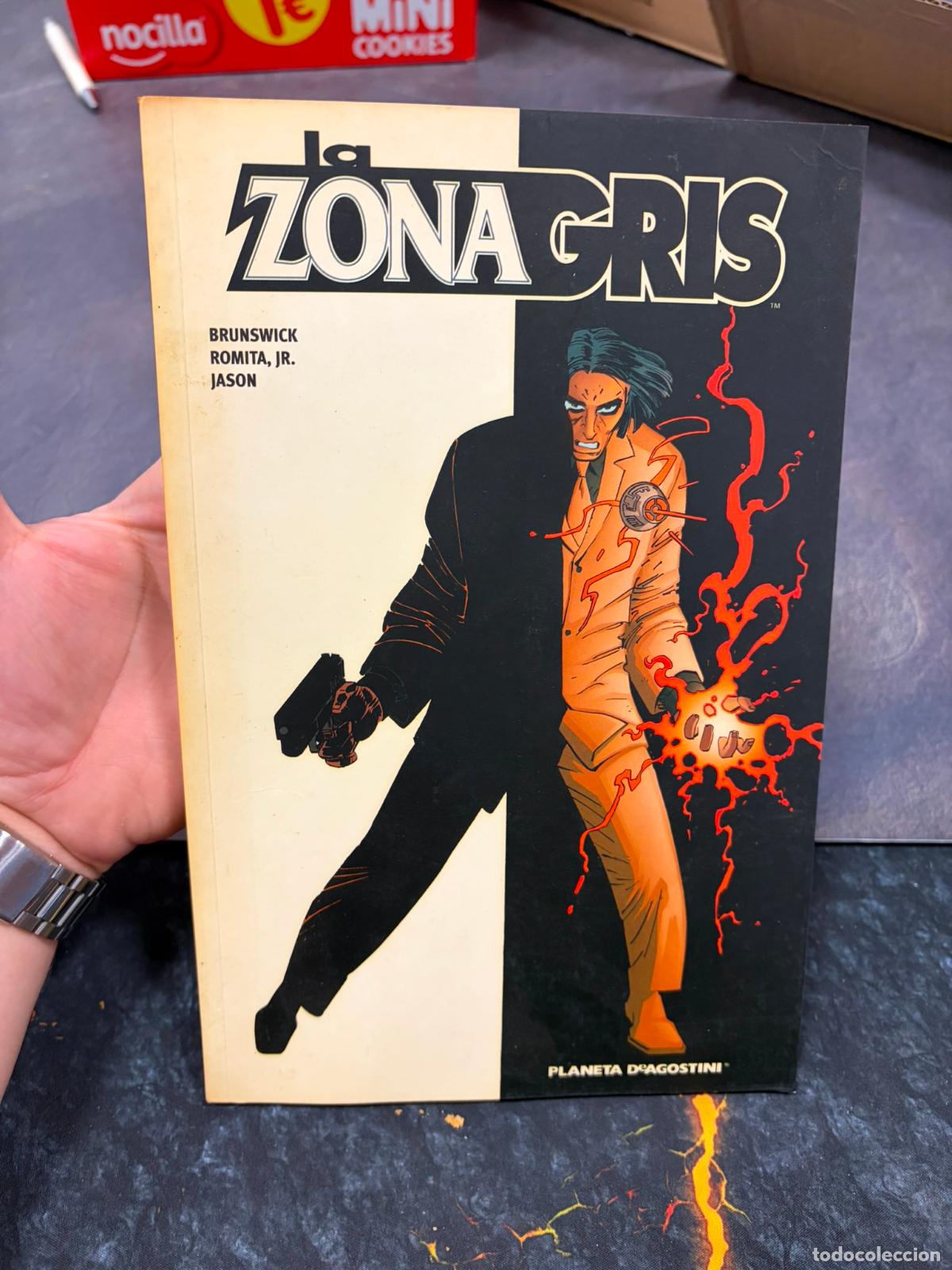 C&oacute;mics: Planeta. La zona gris. Brunswick. Romita. Jason.