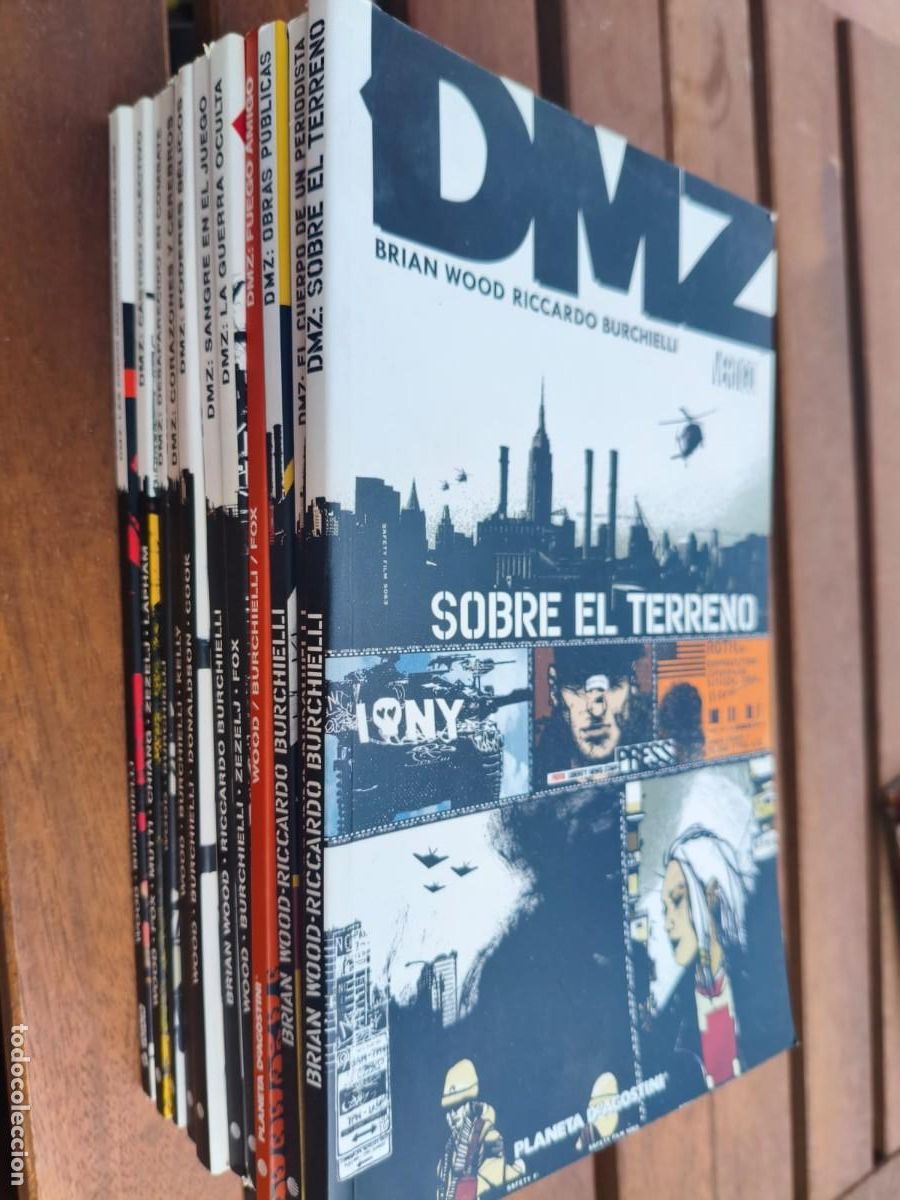C&oacute;mics: DMZ Brian Wood Vertigo - Planeta y Ecc - Casi completa 11 de 12 tomos