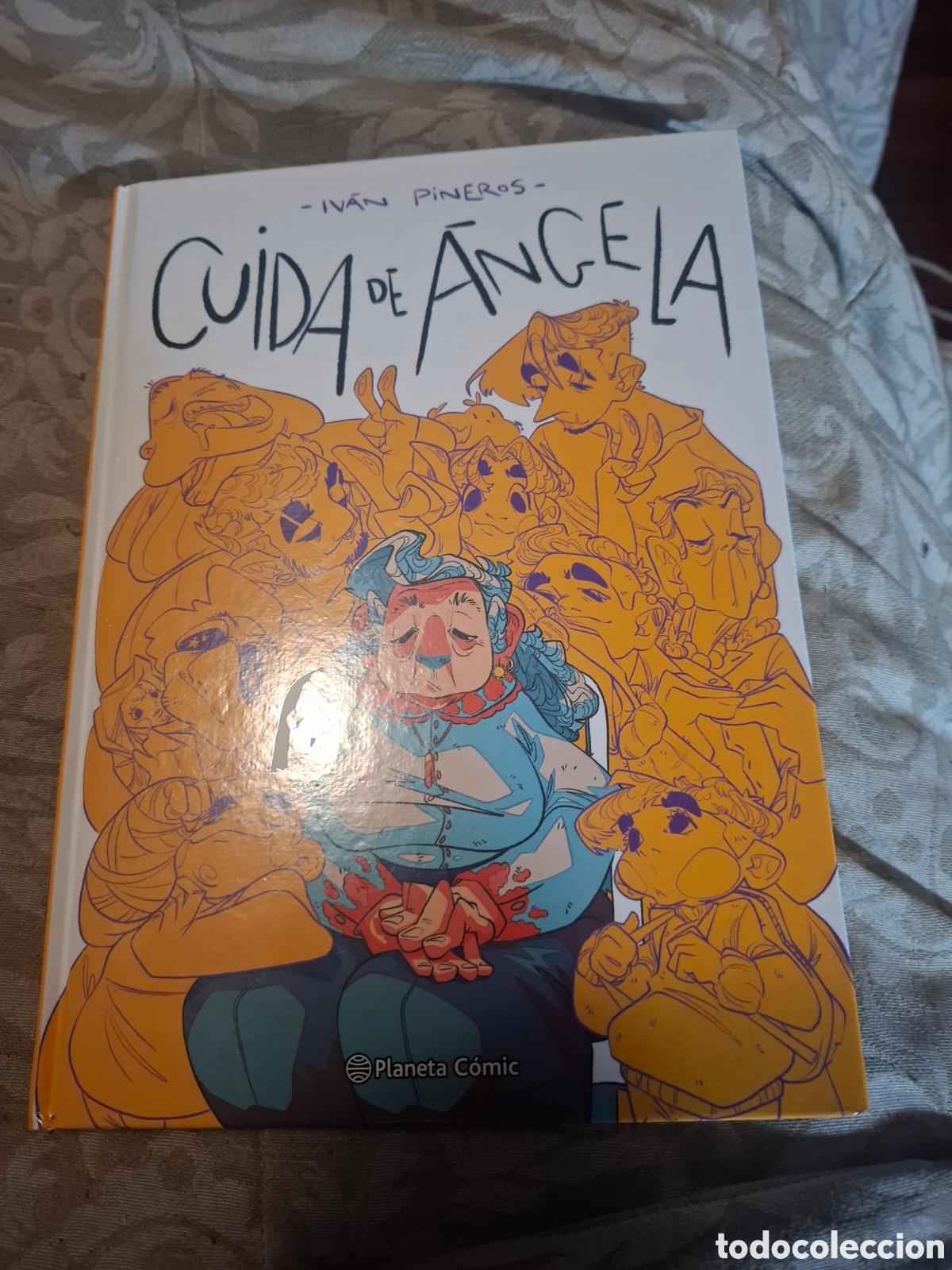 C&oacute;mics: Iv&aacute;n Pineros cuida de &Aacute;ngela tapa dura ed astiberri
