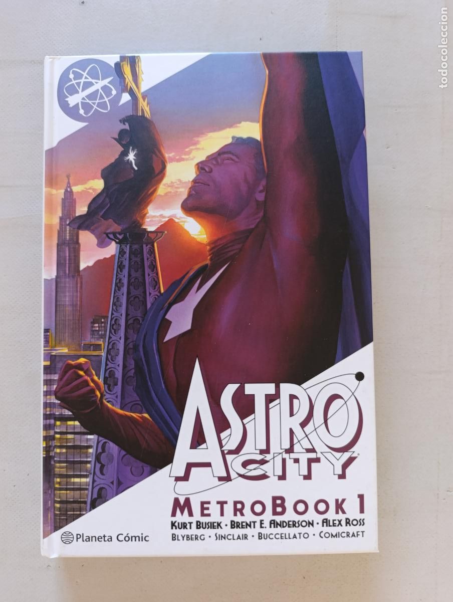 C&oacute;mics: ASTRO CITY - METROBOOK N&ordm; 1 - ASTROCITY - METRO BOOK - PLANETA - TAPA DURA (361)