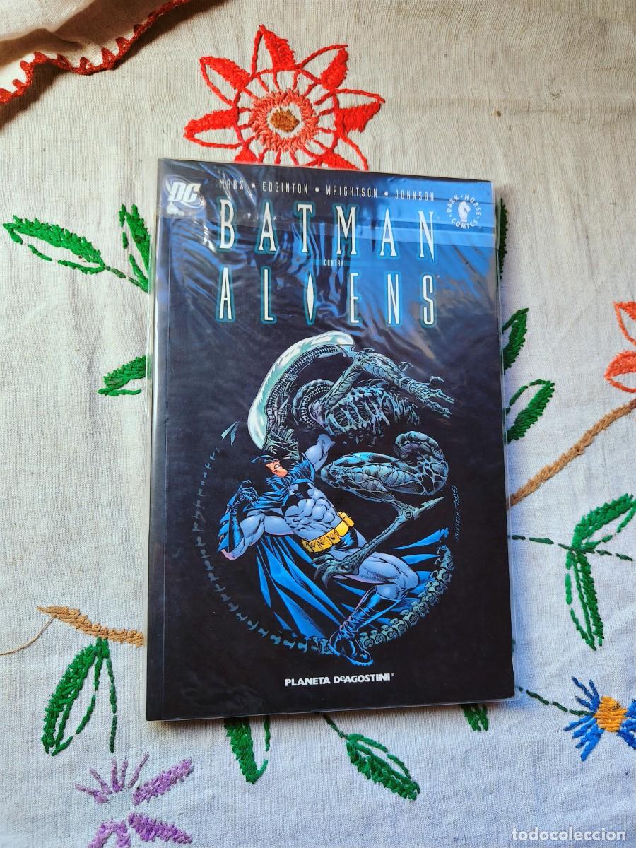 C&oacute;mics: atman contra Aliens. Wrightson. Planeta. DC Comics.