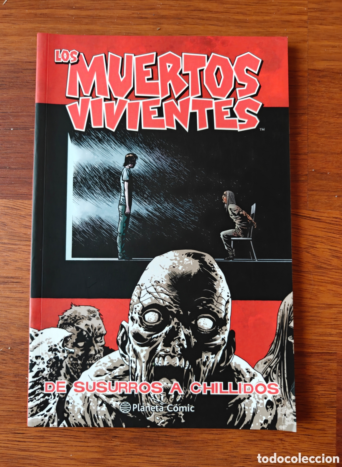 C&oacute;mics: De susurros a chillidos. Tomo 23. Los Muertos Vivientes. The Walking Dead.&nbsp;Robert Kirkman.