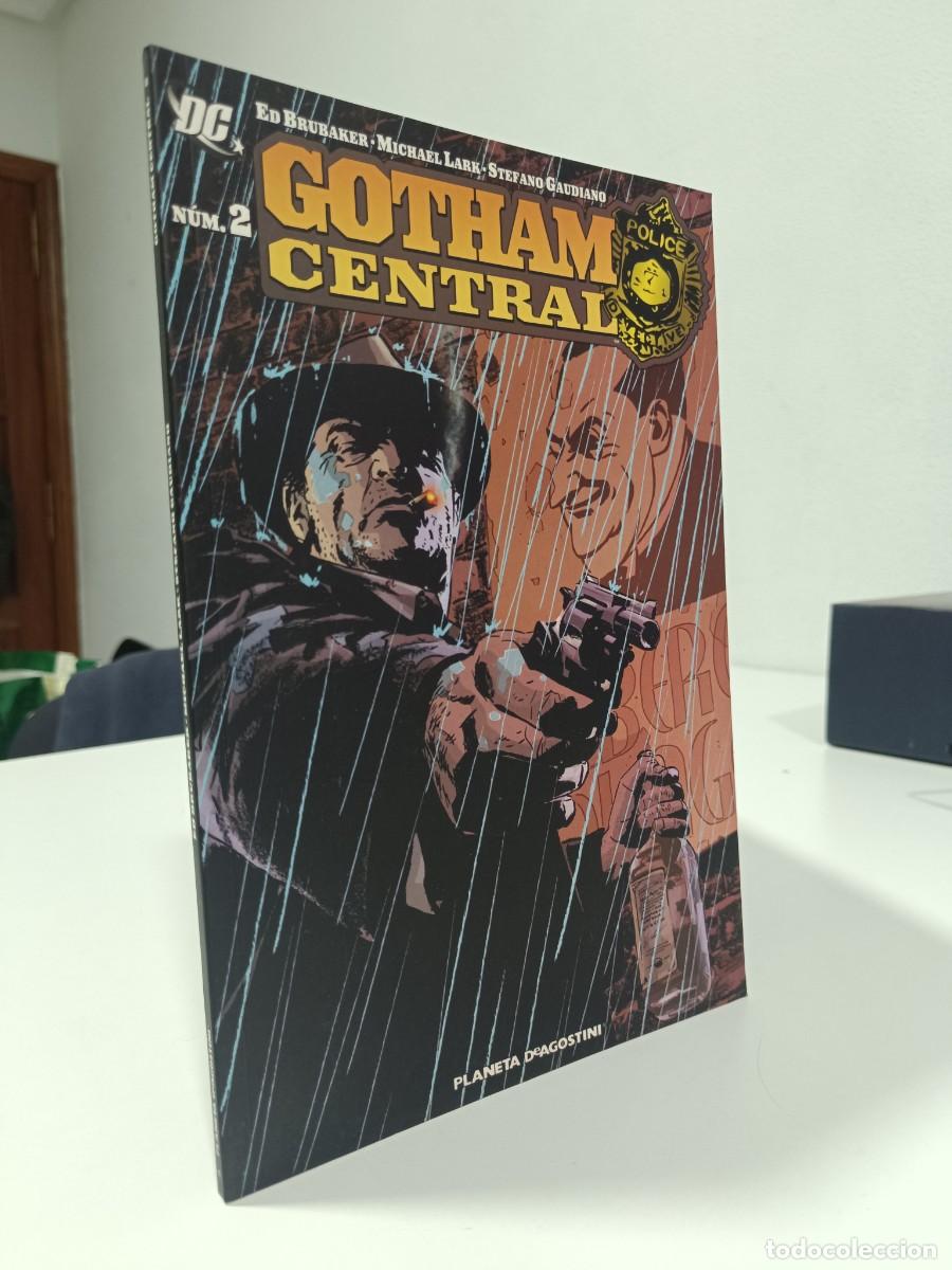 C&oacute;mics: GOTHAM CENTRAL NUMERO 2 ﻿Planeta C&oacute;mic MUY BUEN ESTADO