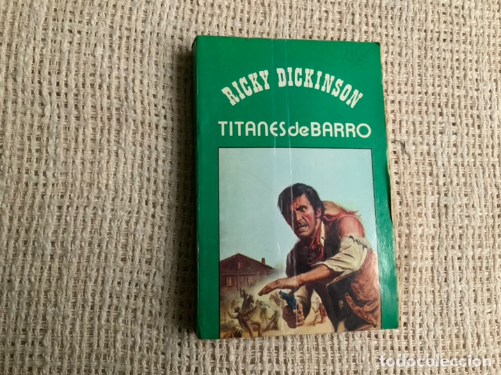C&oacute;mics: Titanes de Barro / Ricky Dickinson - Foto 1