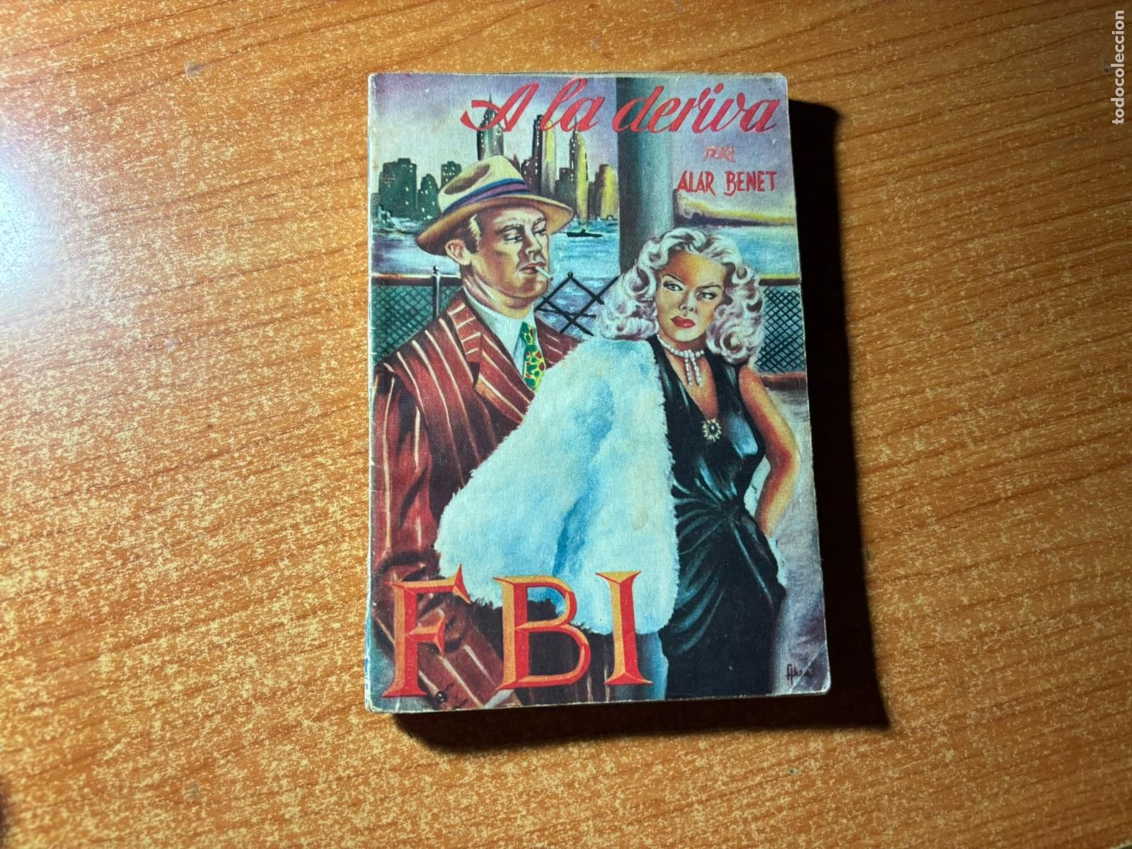 C&oacute;mics: NOVELA FBI N&ordm; 64 EDITORIAL ROLL&Aacute;N