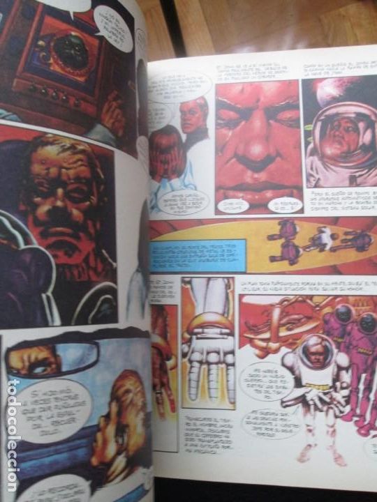 C&oacute;mics: Zona 84. Almanaque 1986. - Foto 3