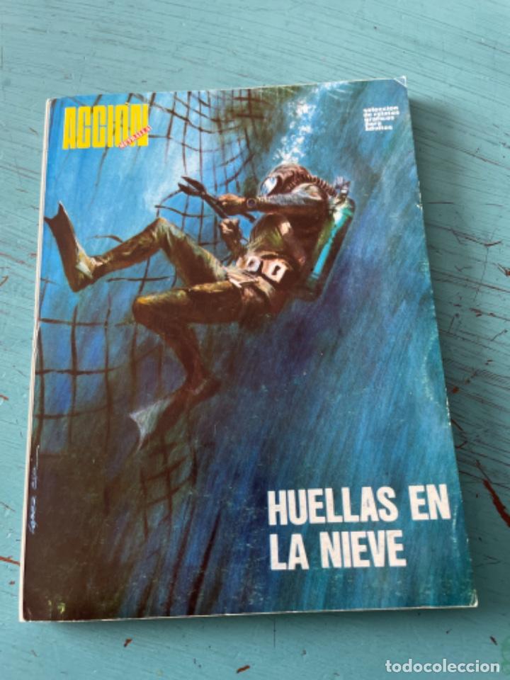 Comics : Huellas en la nieve, 2 ACCI&Oacute;N