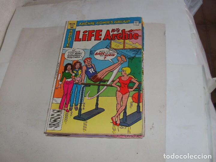 C&oacute;mics: ARCHIE COMICS GROUP - LIFE ARCHIE - NRO 216 - - Foto 1