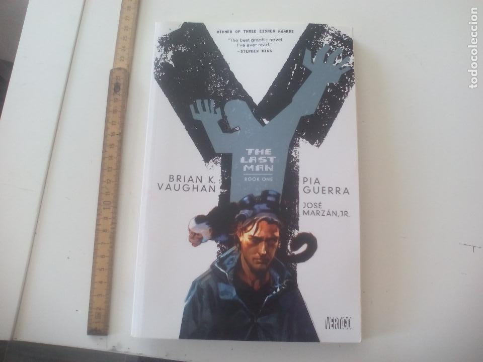 C&oacute;mics: THE LAST MAN. NOVELA GRAFICA BOOK ONE COMIC.BRIAN K. VAUGHAN PIA GUERRA. 2014. VERTIGO. STEPHEN KING