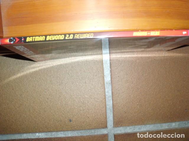 C&oacute;mics: Batman Beyond 2.0 volumen 1 - Foto 3