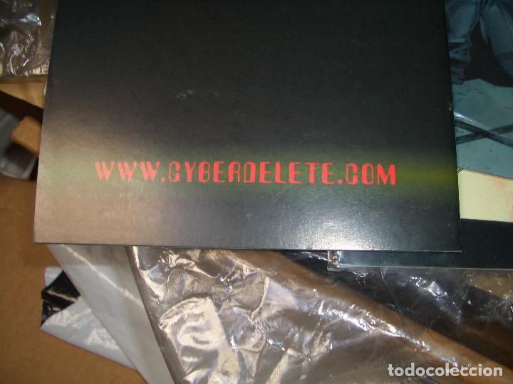C&oacute;mics: D*LETE #1: BYRTH (Delete, Digital Deluxe Productions) - Foto 4