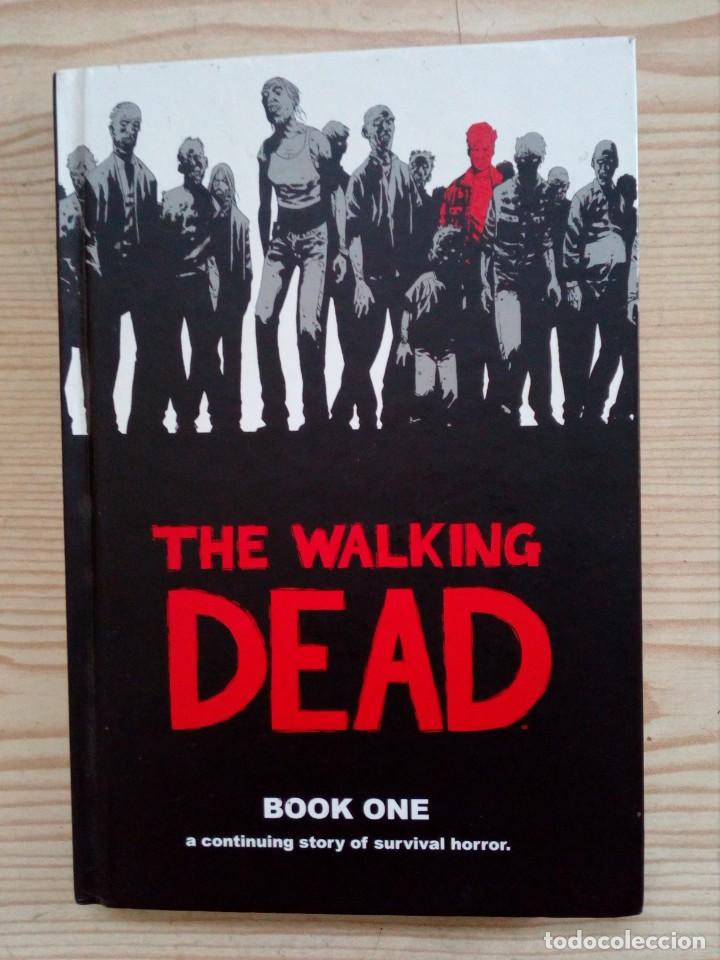 Fumetti: The Walking Dead - Book One - Libro Uno - Ingles - Tapa Dura