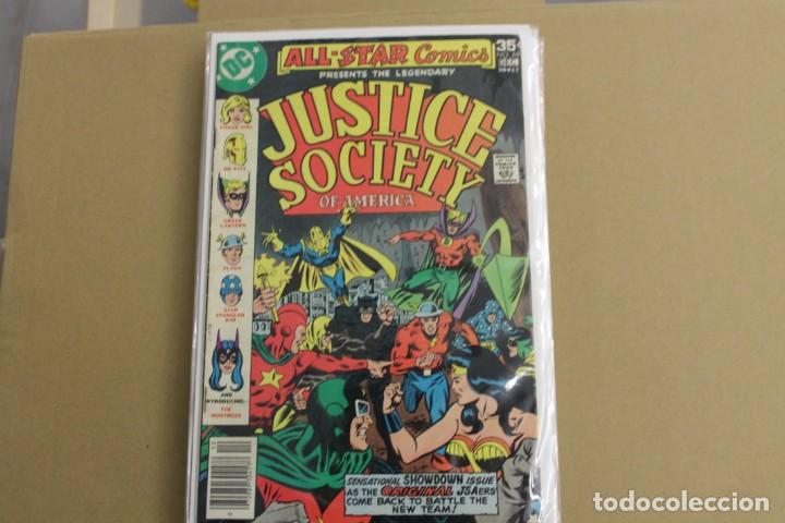 Comics : Justice Society of America 69 First Huntress DC Comics