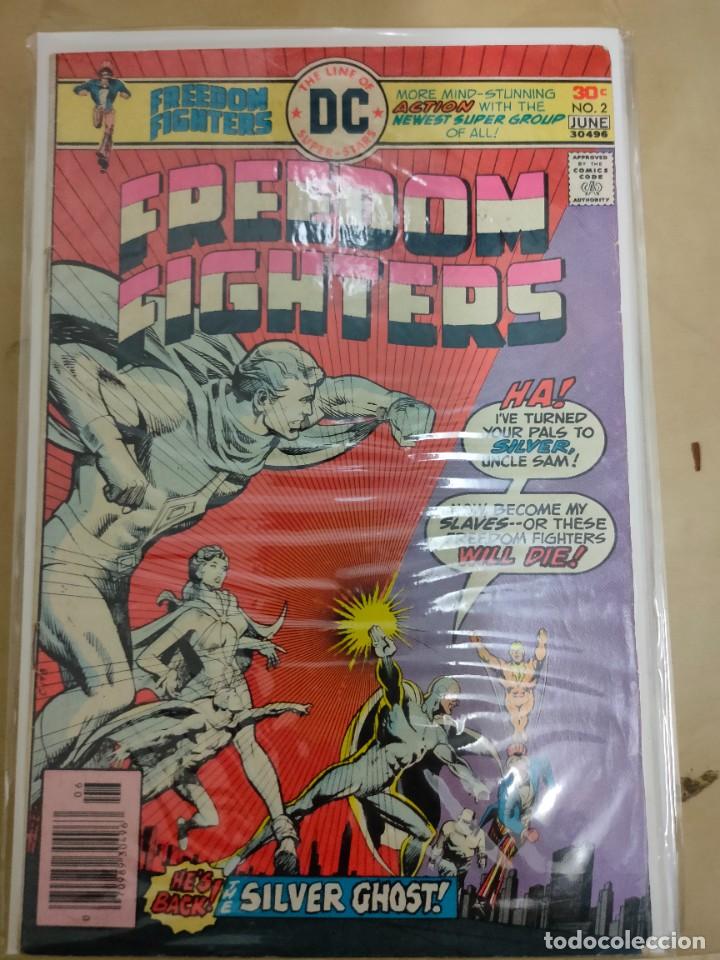 C&oacute;mics: Freedom Fighters 2 DC 1976 - Foto 1
