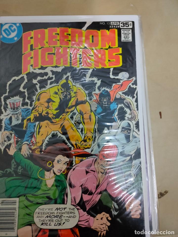 C&oacute;mics: Freedom Fighters 13 DC 1978 - Foto 1