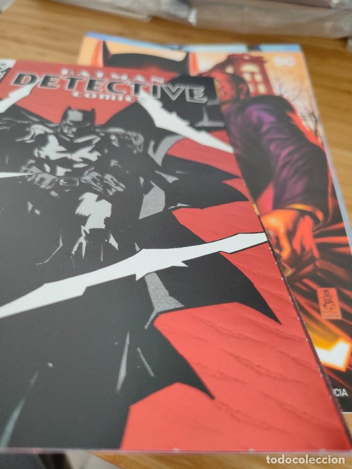 C&oacute;mics: Batman Detective Comics 990 DC Original Foil Cover - Foto 2