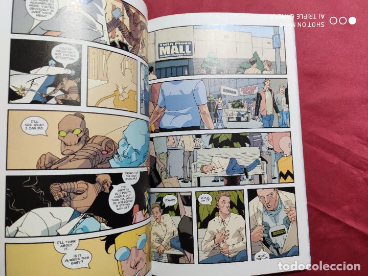 C&oacute;mics: INVINCIBLE. VOL 1. FAMILY MATTERS. KERMAN. WALKER. GRABTREE. IMAGECOMICS. EN INGLES - Foto 2